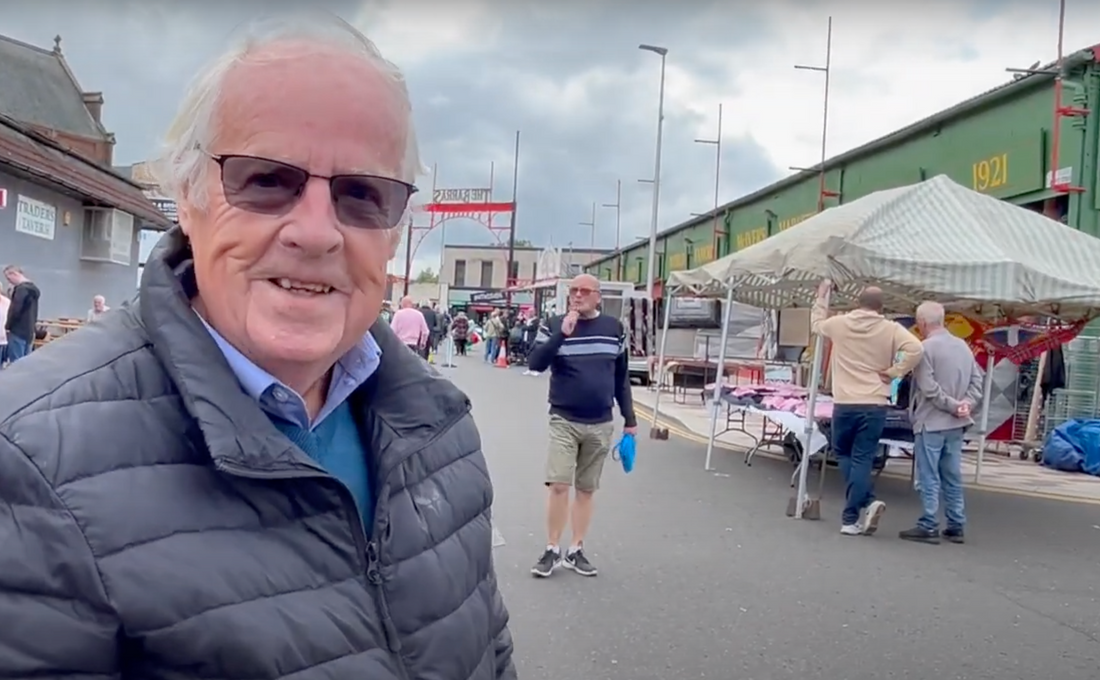 BACK TO THE BARRAS